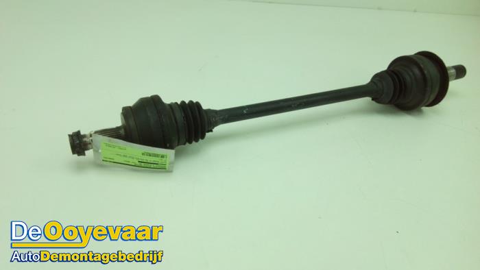 Drivaxel, höger bak från en Mercedes-Benz C (C204) 2.2 C-250 CDI 16V BlueEfficiency 2012