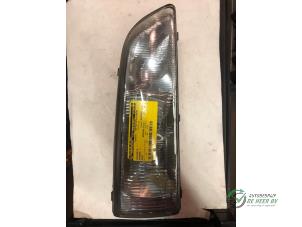 Begagnade Strålkastare, höger Hyundai H-100 2.5 Diesel Pris € 35,00 Marginaltabell erbjuds av Autobedrijf de Heer B.V.