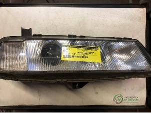 Begagnade Strålkastare, höger Opel Calibra 2.0i 16V Pris € 50,00 Marginaltabell erbjuds av Autobedrijf de Heer B.V.