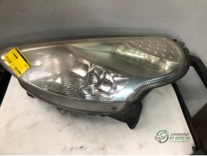 Gebruikte Koplamp links Citroen C3 Pluriel (HB) 1.4 Prijs € 45,00 Margeregeling aangeboden door Autobedrijf de Heer B.V.