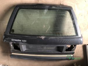 Używane Tylna klapa Citroen XM (Y3) 2.0 i Cena € 175,00 Procedura marży oferowane przez Autobedrijf de Heer B.V.