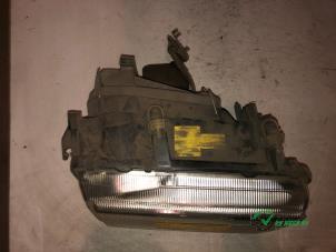 Begagnade Strålkastare, höger Alfa Romeo 155 Pris € 35,00 Marginaltabell erbjuds av Autobedrijf de Heer B.V.