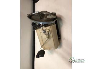 Begagnade Elektrisk bränslepump Opel Corsa Pris € 35,00 Marginaltabell erbjuds av Autobedrijf de Heer B.V.