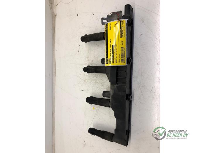 Bobine van een Mercedes-Benz A (W168) 1.4 A-140 2003