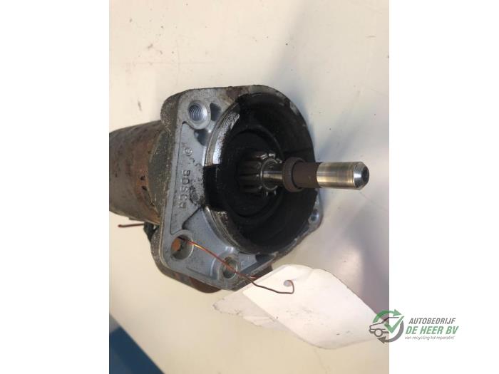 Startmotor från en Volkswagen Lupo (6X1) 1.4 16V 75 1999