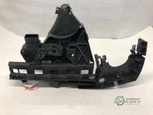 Gebruikte Portierslot Mechaniek 4Deurs links-voor Volvo V50 (MW) 2.0 D 16V Prijs € 50,00 Margeregeling aangeboden door Autobedrijf de Heer B.V.