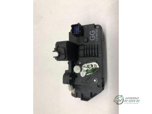 Gebruikte Deurslot Mechaniek 4Deurs links-achter Opel Meriva 1.8 16V Prijs € 35,00 Margeregeling aangeboden door Autobedrijf de Heer B.V.