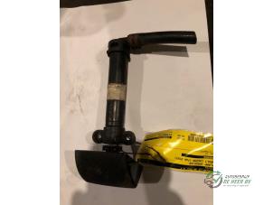 Begagnade Strålkastarspolare Renault Laguna II Grandtour (KG) 2.0 16V Turbo Pris € 35,00 Marginaltabell erbjuds av Autobedrijf de Heer B.V.