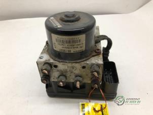 Gebruikte ABS Pomp Volvo V70 (SW) 2.4 20V 170 Prijs € 85,00 Margeregeling aangeboden door Autobedrijf de Heer B.V.