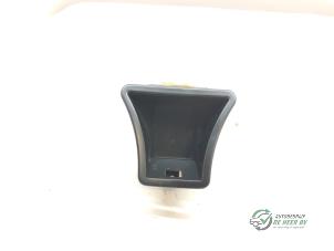 Gebruikte Display Interieur Alfa Romeo 156 (932) 2.0 JTS 16V Prijs € 30,00 Margeregeling aangeboden door Autobedrijf de Heer B.V.