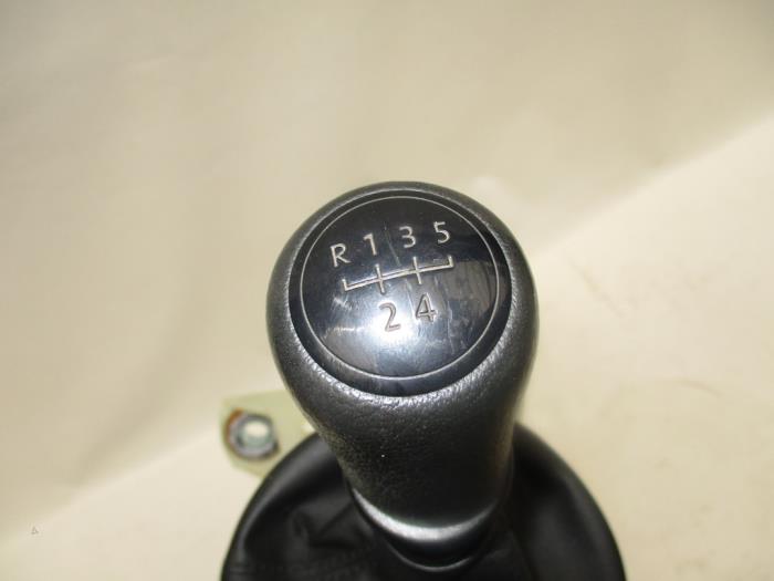 Versnellingsbak Mechaniek van een Volkswagen Transporter 2011