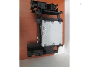 Gebruikte TV tuner Volkswagen Transporter Prijs € 514,25 Inclusief btw aangeboden door Autohandel P. Caron & Zoon B.V.