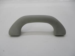 Begagnade Handtag Volkswagen Transporter Pris € 12,10 Inklusive moms erbjuds av Autohandel P. Caron & Zoon B.V.