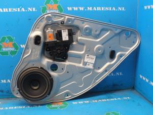 Gebruikte Raammechaniek 4Deurs rechts-achter Ford Kuga I 2.0 TDCi 16V 140 Prijs € 68,25 Margeregeling aangeboden door Maresia Auto Recycling B.V.