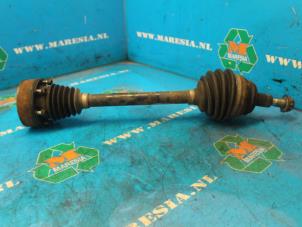 Gebruikte Cardanas links-voor (VWA) Volkswagen New Beetle (9C1/9G1) 1.6 Prijs € 78,75 Margeregeling aangeboden door Maresia Auto Recycling B.V.