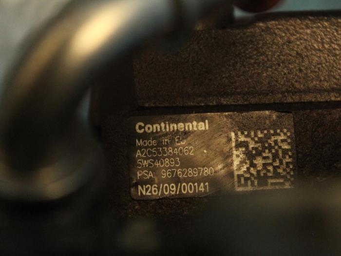 Brandstofpomp Mechanisch van een Ford Transit Connect (PJ2) 1.6 TDCi 16V 95 2014