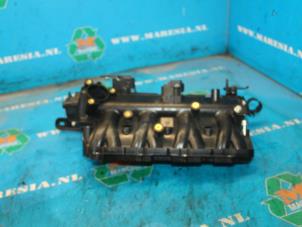 Begagnade Insugsrör Opel Corsa E 1.3 CDTi 16V ecoFLEX Pris € 131,25 Marginaltabell erbjuds av Maresia Auto Recycling B.V.