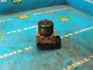 Begagnade ABS-pump Hyundai Coupe 2.0i 16V CVVT Pris € 78,75 Marginaltabell erbjuds av Maresia Auto Recycling B.V.