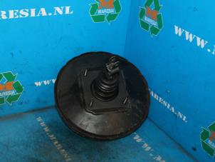 Begagnade Bromsservo Toyota Corolla (E11) 1.6 16V Pris € 52,50 Marginaltabell erbjuds av Maresia Auto Recycling B.V.