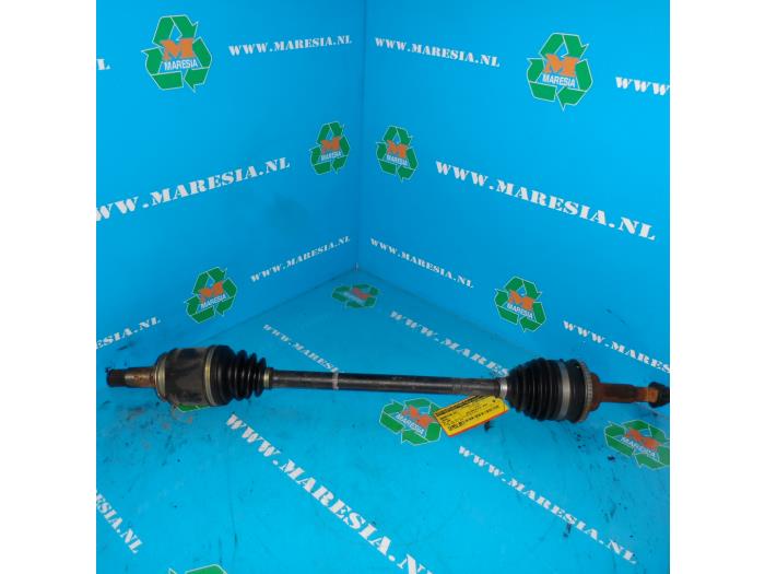 Drivaxel, höger bak från en Lexus RX (L2) 300 V6 24V VVT-i 2004