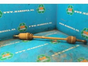 Begagnade Drivaxel, höger bak Toyota Urban Cruiser 1.4 D-4D AWD Pris € 78,75 Marginaltabell erbjuds av Maresia Auto Recycling B.V.