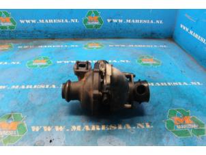 Begagnade Turbo Volvo V50 (MW) 1.6 D2 16V Pris € 262,50 Marginaltabell erbjuds av Maresia Auto Recycling B.V.