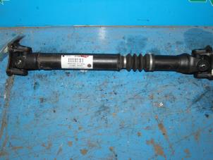 Begagnade 4x4 främre mellandrivaxel Toyota Hilux IV 2.5 D4-D 16V 4x4 Pris € 262,50 Marginaltabell erbjuds av Maresia Auto Recycling B.V.