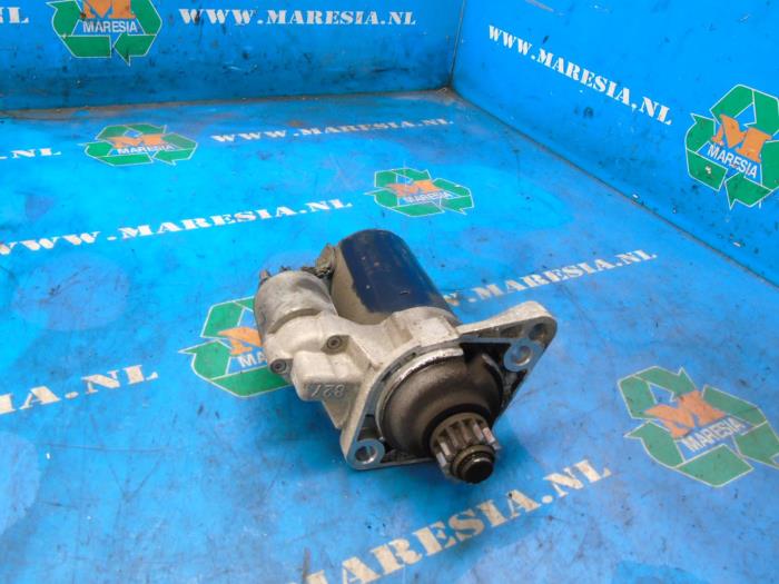 Startmotor från en Volkswagen Passat (362) 1.4 TSI 16V 2011