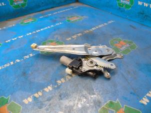 Begagnade Fönstermekanism för bakre dörr, 4-dörrars, höger Suzuki Vitara (LY/MY) 1.6 16V VVT Pris € 78,75 Marginaltabell erbjuds av Maresia Auto Recycling B.V.