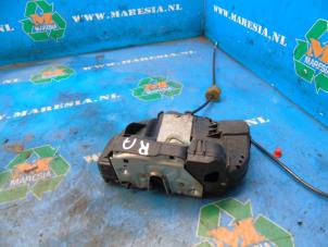 Używane Mechanizm blokady drzwi prawych tylnych wersja 4-drzwiowa Mercedes E (W211) 2.7 E-270 CDI 20V Cena € 42,00 Procedura marży oferowane przez Maresia Auto Recycling B.V.