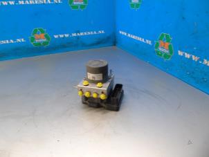 Begagnade ABS-pump Peugeot Partner (EA//EF/EN/EU) 1.6 BlueHDI 75 Pris € 252,00 Marginaltabell erbjuds av Maresia Auto Recycling B.V.