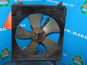 Używane Wentylator klimatyzacji Toyota Camry (SXV/VCV20) 2.2i 16V Cena € 52,50 Procedura marży oferowane przez Maresia Auto Recycling B.V.