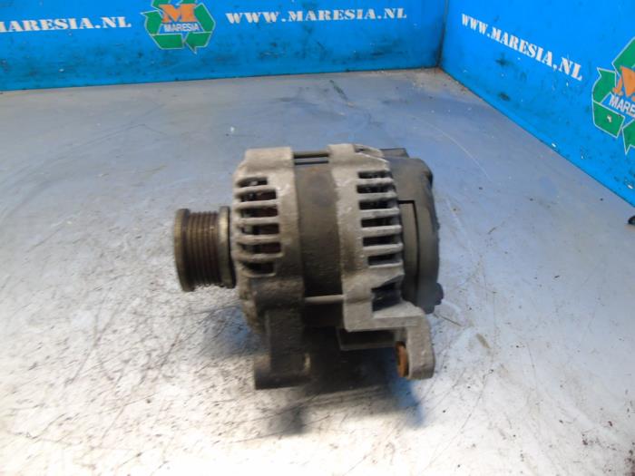 Dynamo från en Opel Adam 1.2 16V 2014