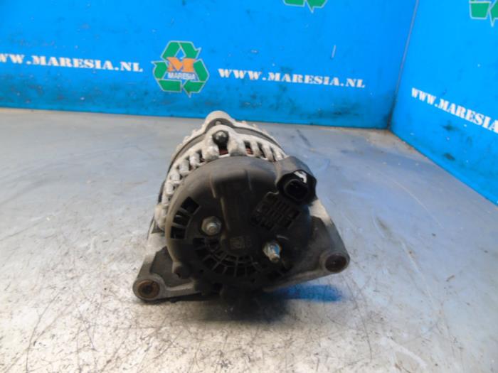 Dynamo från en Opel Adam 1.2 16V 2014