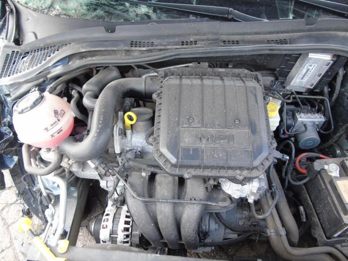 Engine Skoda Fabia III 1.0 12V - 04C100034B CHYB
