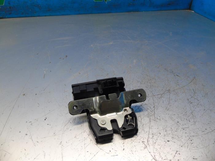 Tailgate lock mechanism Ford Fiesta 6 1.0 SCI 12V 80 - 1761865