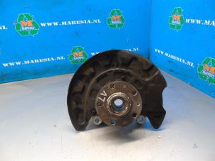 Begagnade Spindel, vänster fram Skoda Karoq 1.5 TSI 16V Pris € 131,25 Marginaltabell erbjuds av Maresia Auto Recycling B.V.