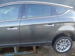 Gebruikte Portier 4Deurs links-achter Lancia Delta (844) 1.6 D Multijet 16V 120 Prijs € 210,00 Margeregeling aangeboden door Maresia Auto Recycling B.V.