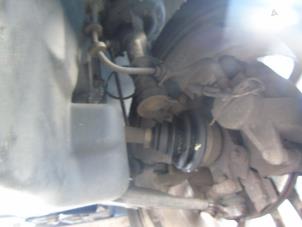 Gebruikte Steekas links-voor Lancia Delta (844) 1.6 D Multijet 16V 120 Prijs € 105,00 Margeregeling aangeboden door Maresia Auto Recycling B.V.