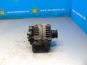 Gebruikte Dynamo Opel Astra H Twin Top (L67) 1.8 16V Prijs € 47,25 Margeregeling aangeboden door Maresia Auto Recycling B.V.