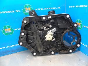 Gebruikte Ruitmechaniek 4Deurs links-voor Ford Puma 1.0 Ti-VCT EcoBoost mHEV 12V Prijs € 152,25 Margeregeling aangeboden door Maresia Auto Recycling B.V.