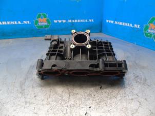 Używane Kolektor dolotowy Opel Astra K Sports Tourer 1.0 Turbo 12V Cena € 99,75 Procedura marży oferowane przez Maresia Auto Recycling B.V.