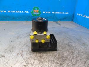 Begagnade ABS-pump Ford Focus 2 C+C 2.0 TDCi 16V Pris € 78,75 Marginaltabell erbjuds av Maresia Auto Recycling B.V.