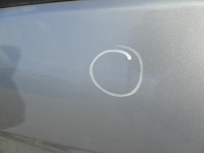 Dörr, 4-dörrars, vänster fram från en Mitsubishi Space Star (A0) 1.0 12V 2021