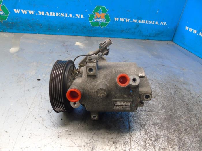 Luftkonditioneringspump från en Mitsubishi Space Star (A0) 1.0 12V 2021