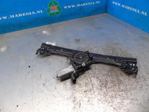 Gebruikte Raammechaniek 2Deurs rechts-voor Fiat 500 (312) 1.0 Hybrid Prijs € 78,75 Margeregeling aangeboden door Maresia Auto Recycling B.V.