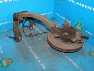 Gebruikte Asschenkel rechts-voor Hyundai Sonata 2.0i 16V Prijs € 63,00 Margeregeling aangeboden door Maresia Auto Recycling B.V.