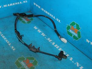 Begagnade ABS-sensor Lexus RX (L2) 300 V6 24V VVT-i Pris € 78,75 Marginaltabell erbjuds av Maresia Auto Recycling B.V.