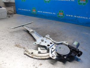 Gebruikte Ruitmechaniek 4Deurs links-voor Nissan Pixo (D31S) 1.0 12V Prijs € 42,00 Margeregeling aangeboden door Maresia Auto Recycling B.V.