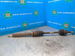 Gebruikte Aandrijfas rechts-voor Ford Fiesta 6 (JA8) 1.25 16V Prijs € 36,75 Margeregeling aangeboden door Maresia Auto Recycling B.V.